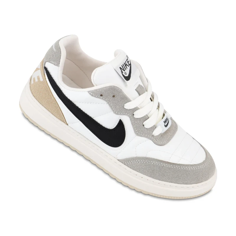 اسپرت نایک تمپو های مد رنگبندی کرم