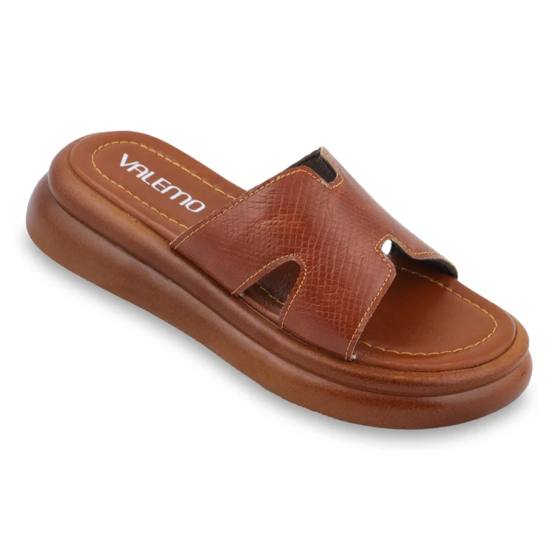 صندل خاتون والمو رنگبندی عسلی