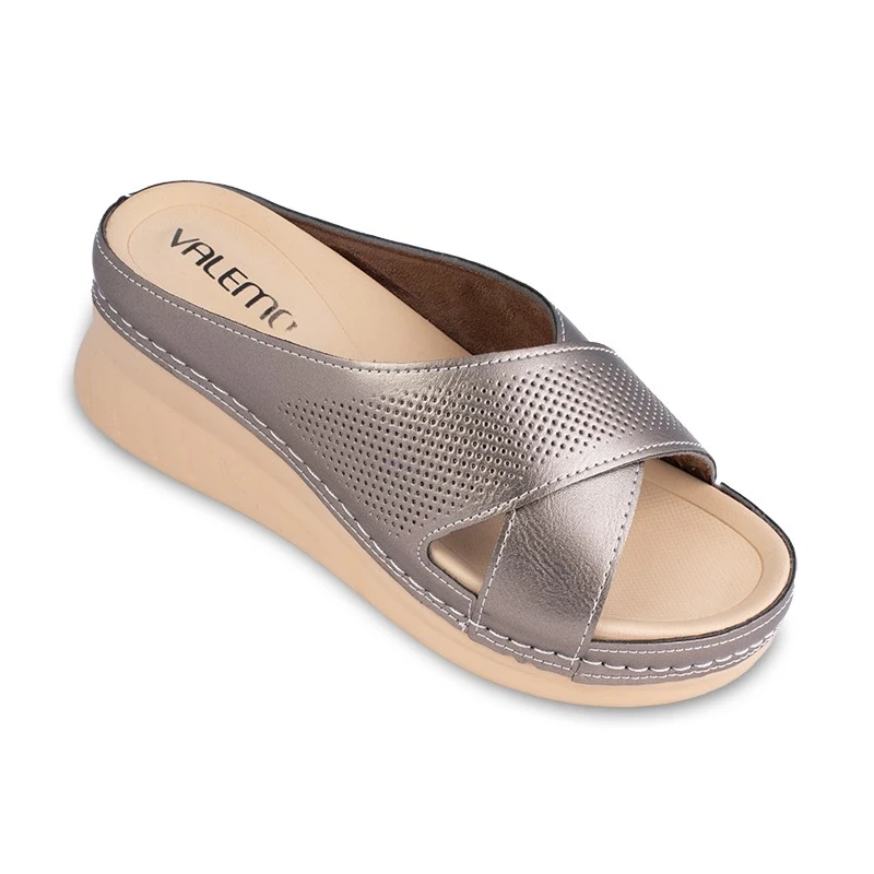 صندل لنا والمو