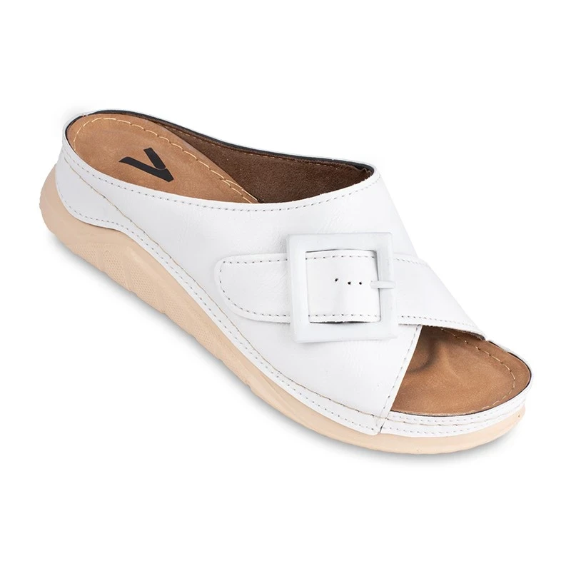 صندل خجسته والمو