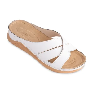 صندل دنیز لیا